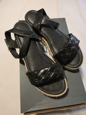 Black Woven Strap Women's Sandals